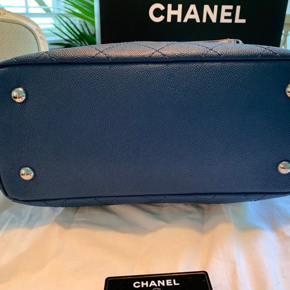 Chanel Quilted Zip CC Tote - Blue Caviar - Picture 3 of 9